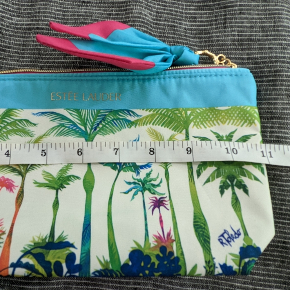 Estee Lauder cosmetic bag